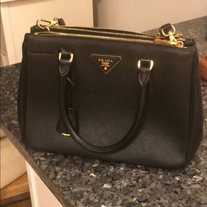 PRADA SAFFIANO Small lux double zip tote—Black